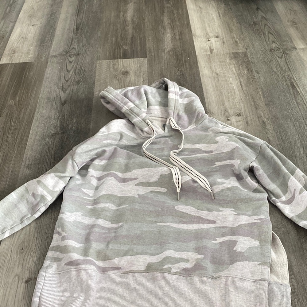 Aerie sweatshirt